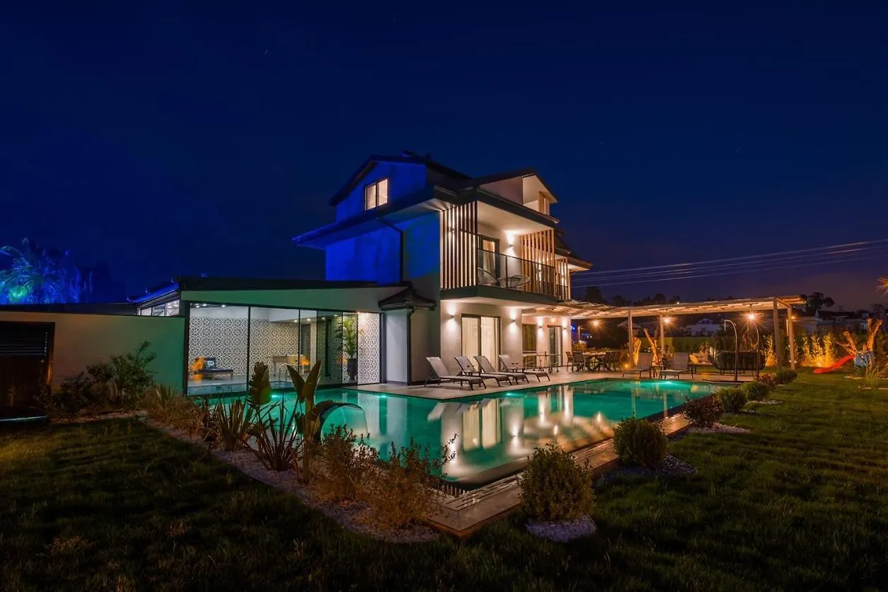 Fethiye Calista 8 Kisilik Lueks Villa Gezer