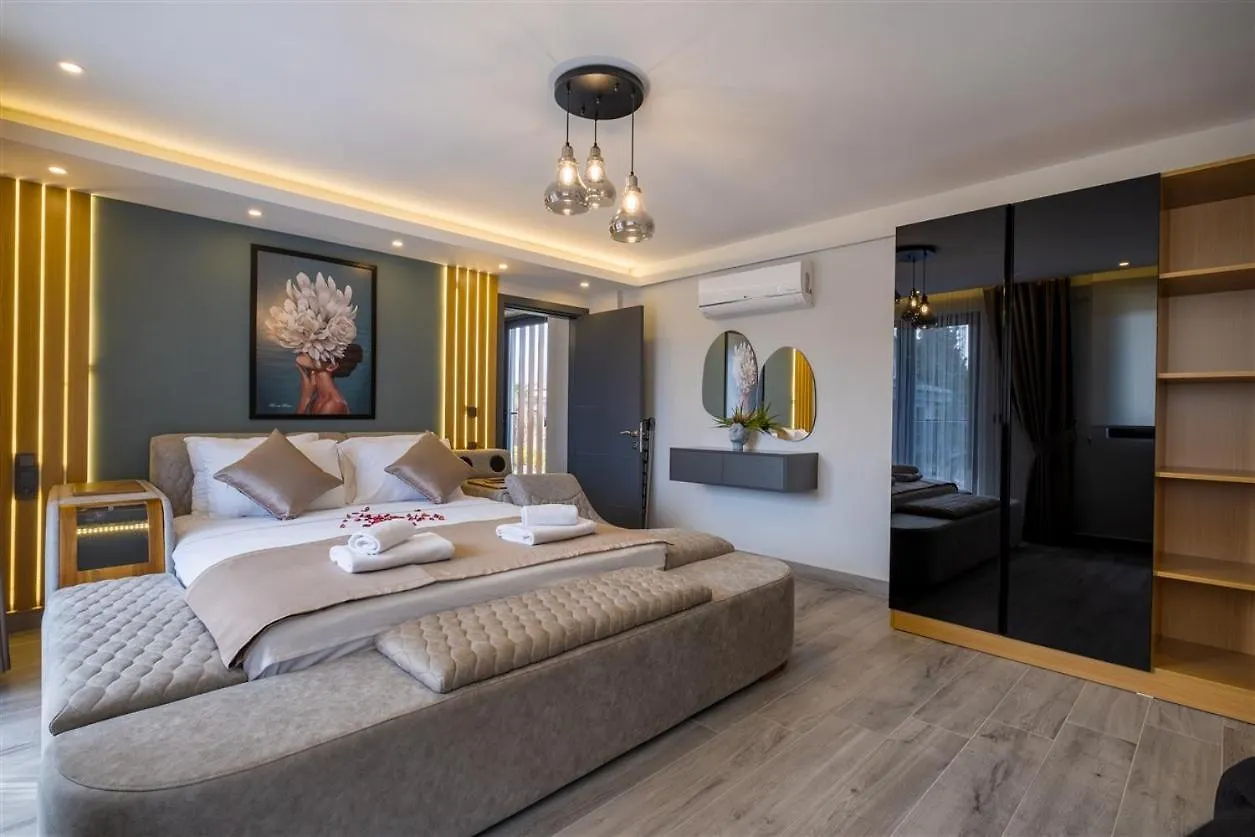 Fethiye Calista 8 Kisilik Lueks Villa Gezer